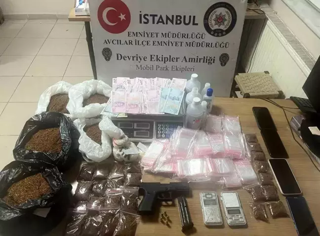 İstanbul'da Uyuşturucu Ticareti Operasyonu: 5 Gözaltı