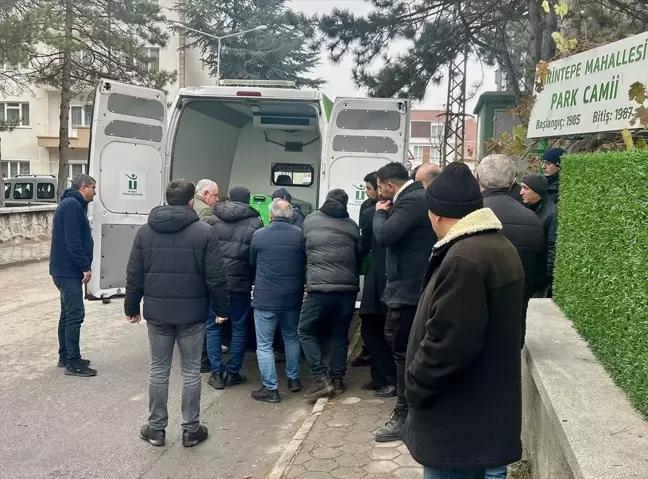 Eskişehir'de Otomobilin Egzoz Gazından Zehirlenen Adam Hayatını Kaybetti