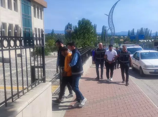 Kütahya'da 4 Milyon Liralık Dolandırıcılık Olayı