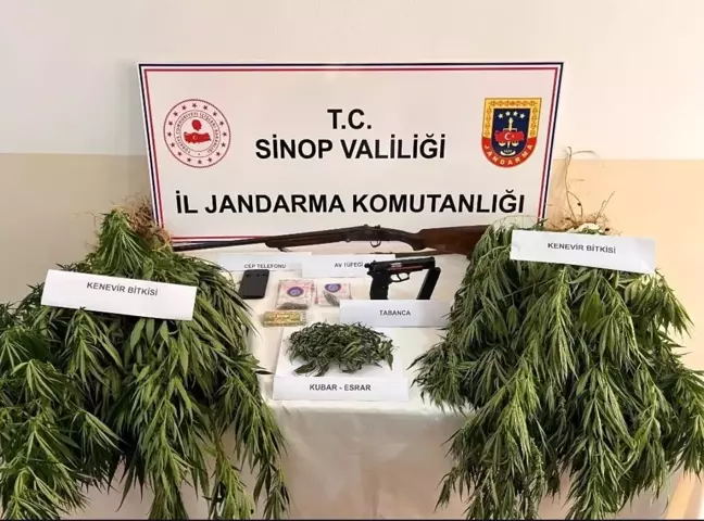 Sinop'ta Uyuşturucu ve Silah Operasyonu: Ele Geçirildi