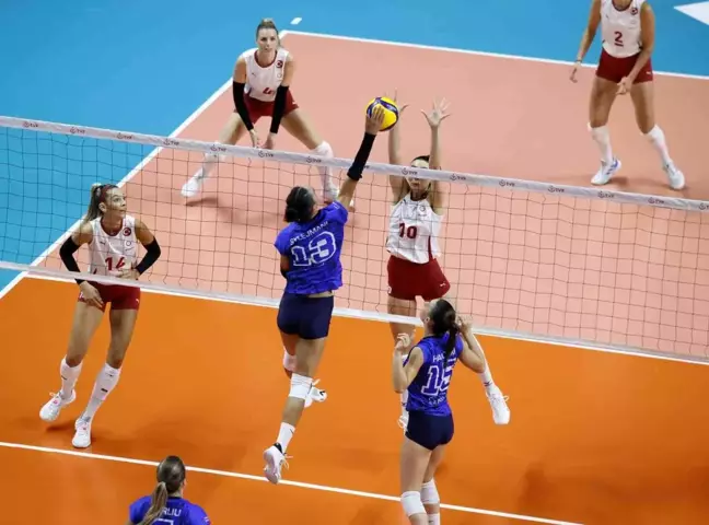 Galatasaray Kadın Voleybol Takımı Balkan Kupası'nda finale yükseldi