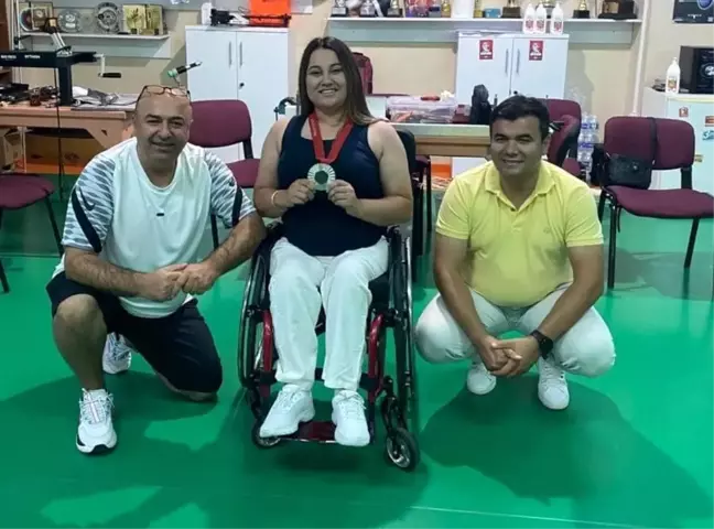 Merve Nur Eroğlu, Genç Sporcularla Olimpiyat Hayallerini Paylaştı