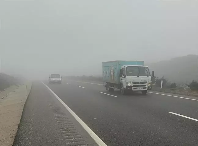 Kastamonu'da Sis Nedeniyle Görüş Mesafesi 30 Metreye Düştü