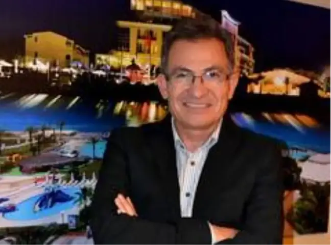 Oteller doldu, Çeşme'nin yüzü güldü