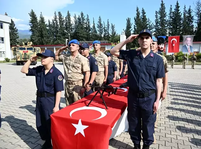 Osmaniye'de Engelliler Haftası kapsamında engelli gençler bir günlüğüne asker oldu