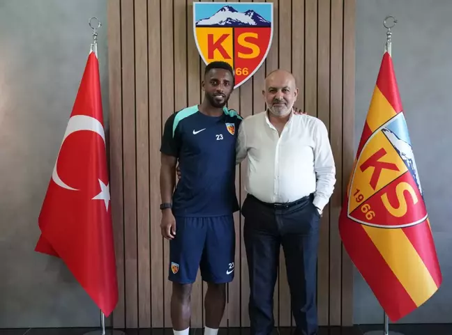 Kayserispor, Lionel Carole ve Stephane Bahoken ile sözleşme yeniledi