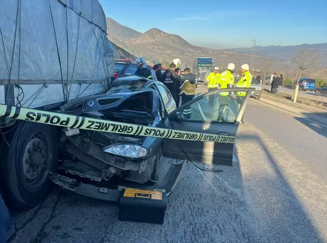 Niksar'da Trafik Kazası: 1 Ölü, 4 Yaralı