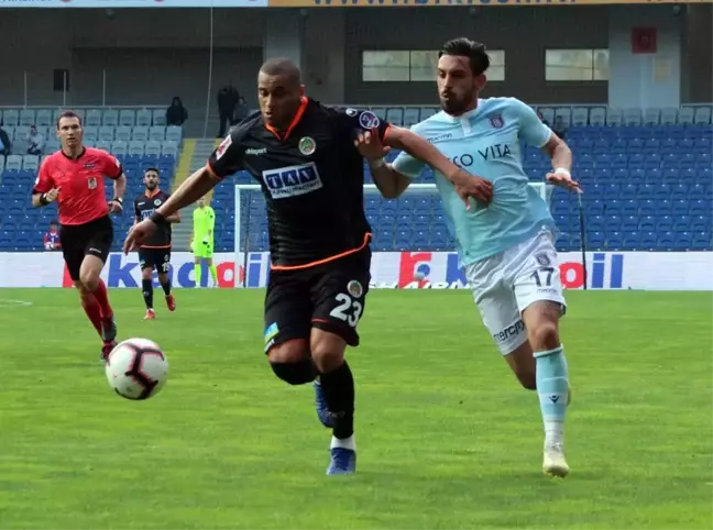 İlk yarıda 2 gol var