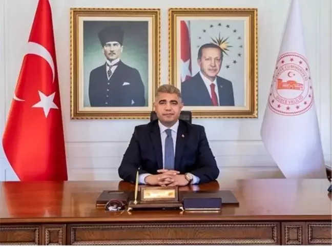 Düzce Valisi Selçuk Aslan, Türk Polis Teşkilatı'nın 179. Kuruluş Yıldönümü'nü Kutladı