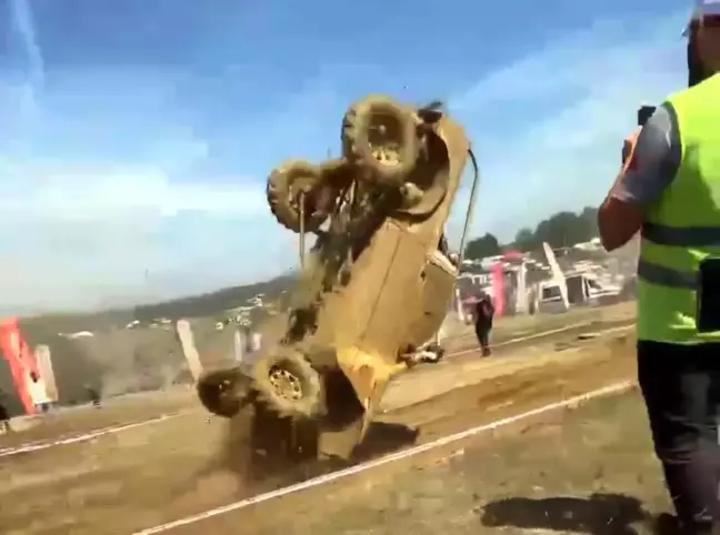 Off-Road Festivalinde Aracın Takla Atması