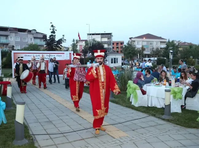 Arnavutköy'de 'Baklava Alay'lı İftar