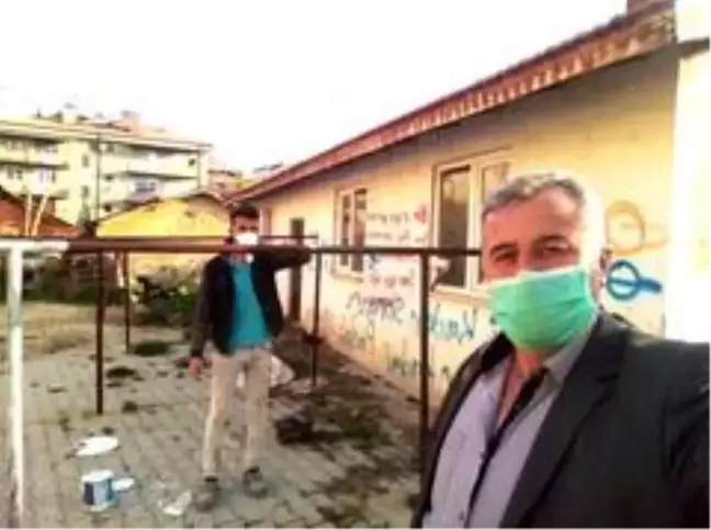 Mahalle muhtarından Korona virüs temizliği