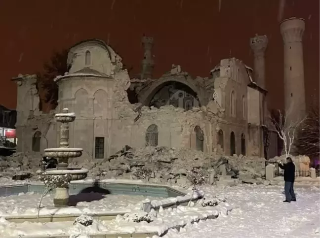 Malatya Yeni Cami yıkıldı mı? Hangi cami yıkıldı? Depremde yıkılan cami nerede, hangisi?