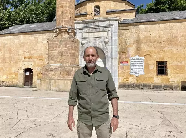 Polis Başmüfettişi Ahmet Sula, Gençlik Kamplarında Konferans Veriyor