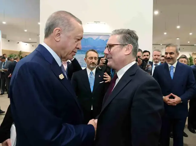 Cumhurbaşkanı Erdoğan, İngiltere Başbakanı Starmer ile görüştü