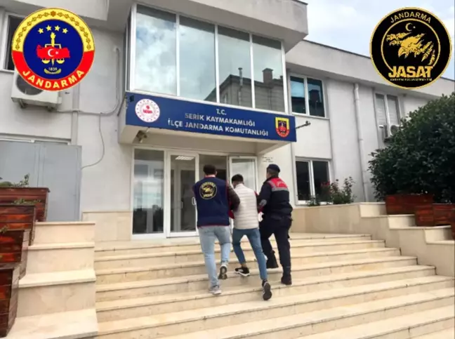 Antalya'da JASAT Operasyonu: 182 Aranan Şahıs Yakalandı