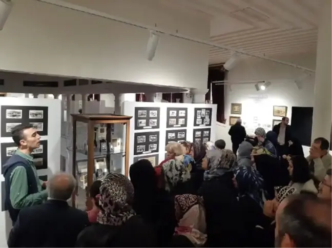 'Kabe Örtüleri ve Kabe Yolunda Hatıralar Sergisi'ne yoğun ilgi