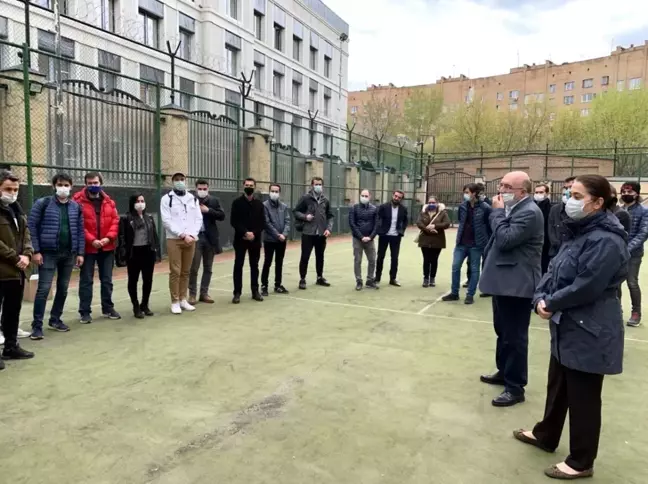 Moskova'daki Türkiye Büyükelçisi, Akkuyu Nükleer A.Ş. eğitim programına katılan öğrencilerle buluştu