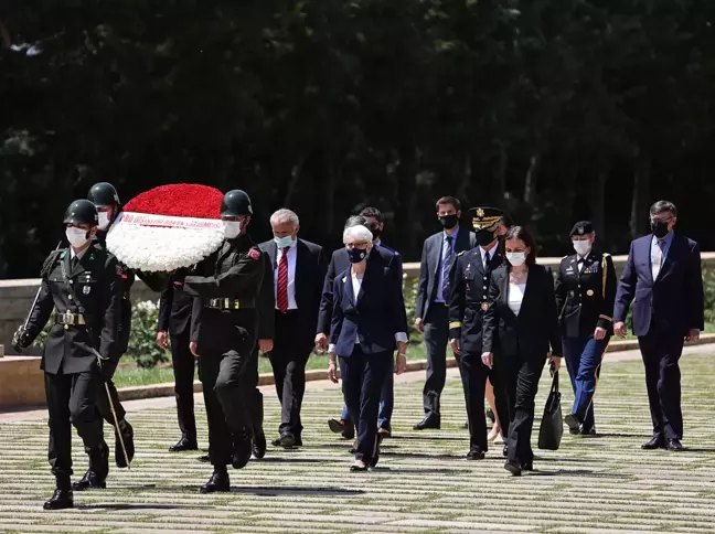 ABD Dışişleri Bakan Yardımcısı Sherman, Anıtkabir'i ziyaret etti