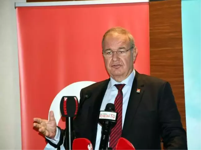 CHP'Lİ ÖZTRAK'TAN 'MEHMET ŞİMŞEK' AÇIKLAMASI: GÜNDEMİMİZDE YOK