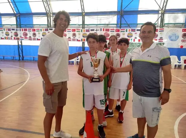 İbrahim Kutluay'dan Muğlaspor'a kupa