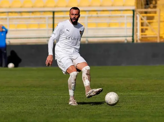 Bucaspor 1928'de, 2 futbolcu daha kadro dışı