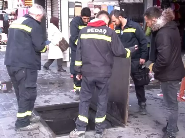 Bakırköy'de Yeraltı Çarşısında Yangın Çıktı