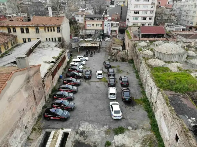 Fatih'te Asayiş Uygulaması: 42 Kişi Yakalandı