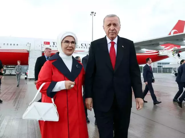 Cumhurbaşkanı Erdoğan, Türkiye-Hollanda maçını izlemek üzere Almanya'ya geldi