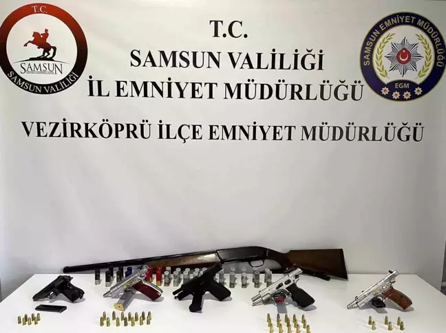 Samsun'un Vezirköprü ilçesinde huzur operasyonunda silah ve mühimmat ele geçirildi