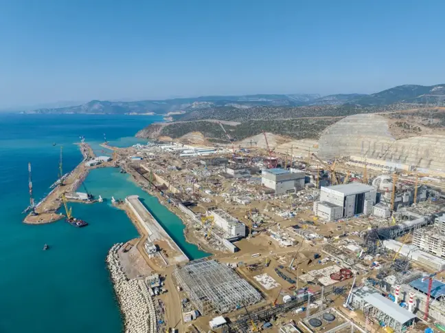 Akkuyu Nükleer Santrali'nde Deniz Suyu Sıcaklığı Krizi: Uzmanlar Görüşlerini Paylaştı