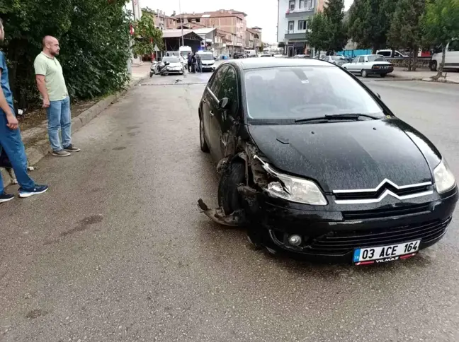 Osmancık'ta Kontrolden Çıkan Otomobil, 2 Araçla Çarpıştı