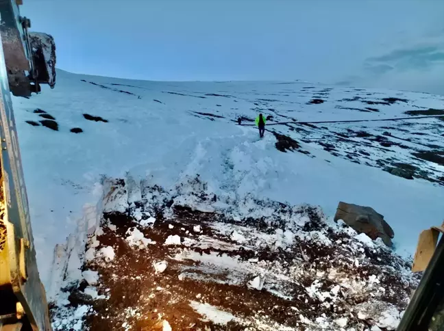 Giresun'da Kar ve Tipi Nedeniyle Mahsur Kalan İki Kişi Kurtarıldı