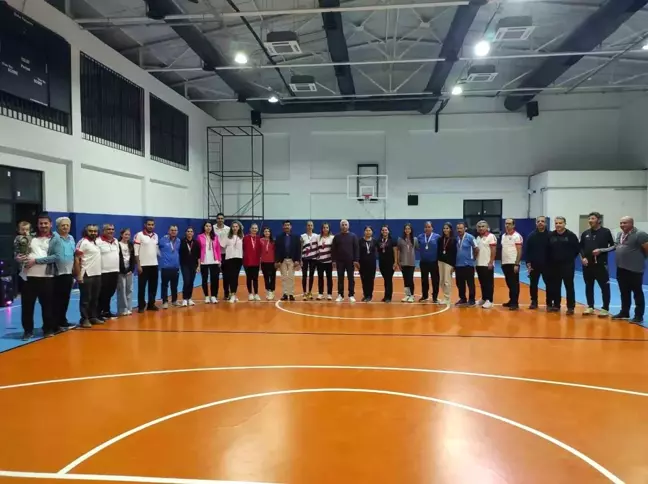 Köyceğiz'de Floor Curling Turnuvası Ödül Töreni Düzenlendi