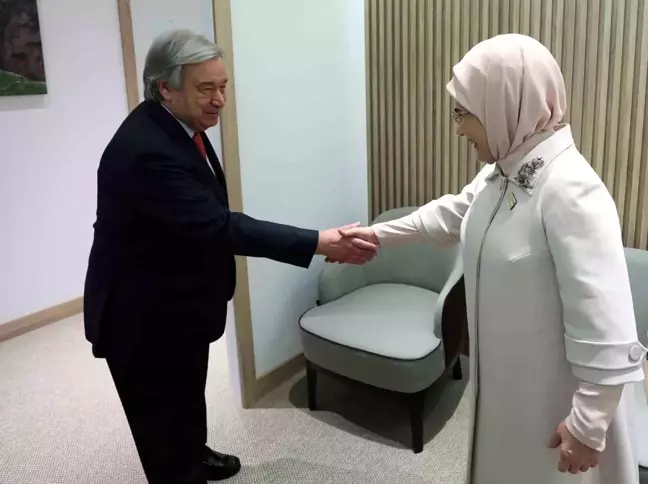 Emine Erdoğan, COP29'da BM Genel Sekreteri Guterres ile görüştü