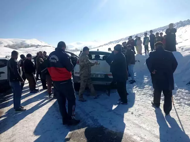 Van'da Şarampole Düşen Otomobilin Sürücüsü Yaralandı