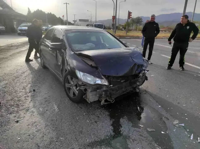 Aydın'da Trafik Kazası: 4 Kişi Yaralandı