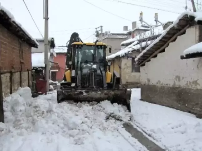 Günkırı Beldesinde Kar Temizleme Çalışmaları