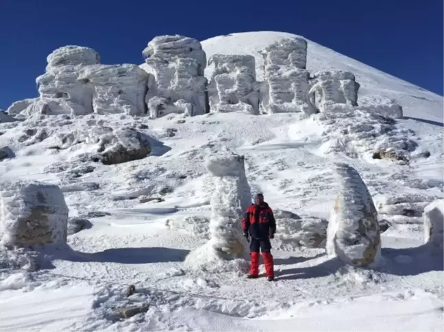 Nemrut Dağı'nda Heykeller Buz Kesti