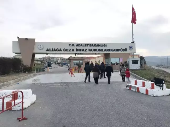 İzmir'de 270 Sanıklı İlk Fetö Davası Başladı