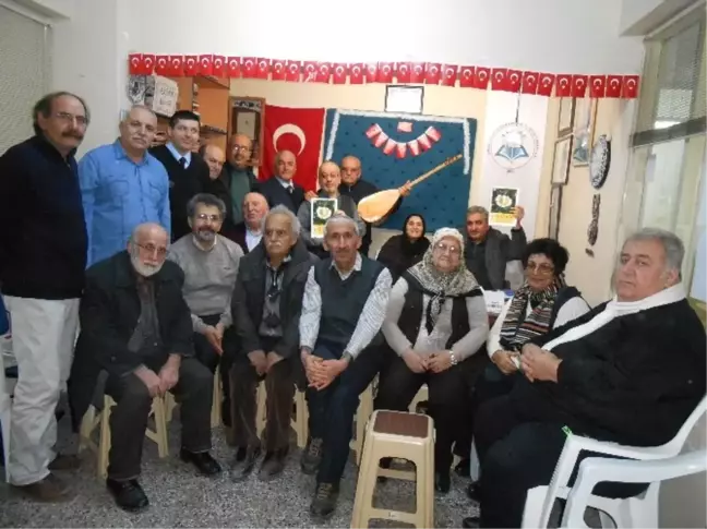 Bu Defa da Sevgi İçin Şiir ve Türkü Etkinliği Düzenlediler