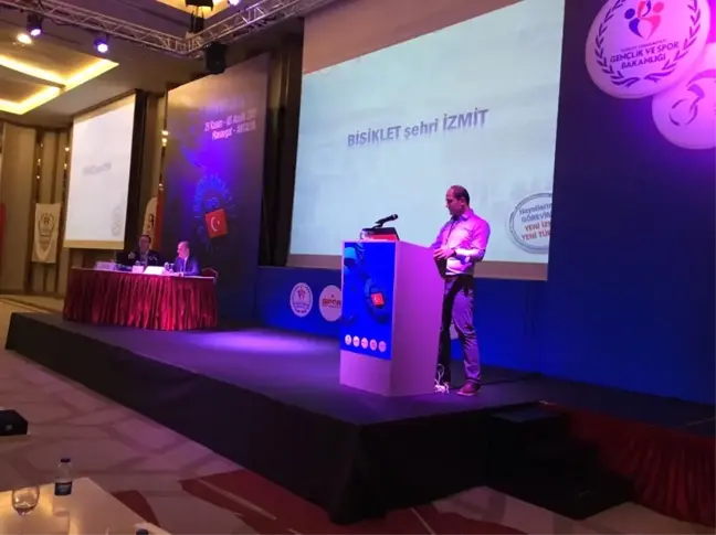 İzmit Belediyesi Bisiklet Çalıştayı'na Katıldı