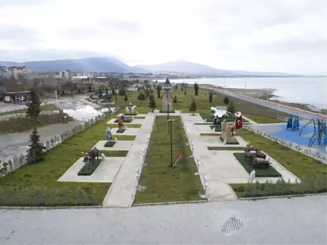 Beyşehir'de Türk Büyüğü, Halk ve Masal Kahramanları Parkı Tamamlandı