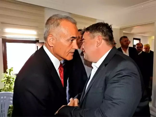 Arnavutlar'dan Başkan Oran'a Nezaket Ziyareti