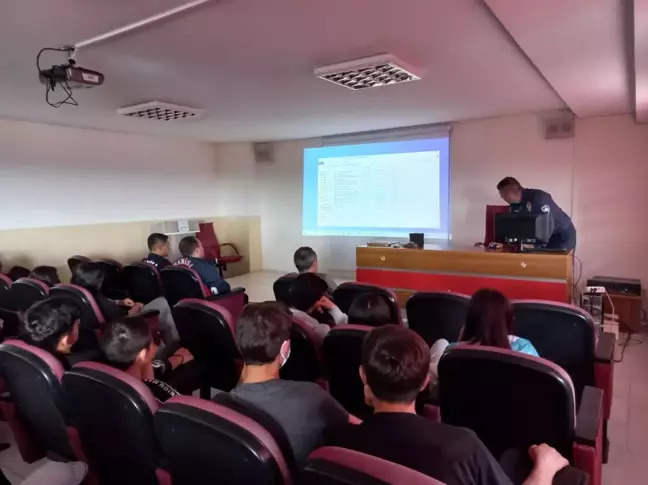 Gördesli Gençler Büyükşehir itfaiye ile buluştu