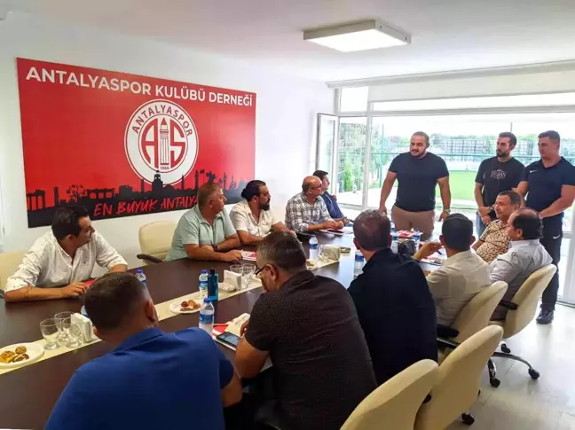 Antalyaspor Başkan Çetin, güreş takımını ağırladı