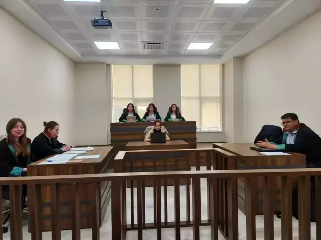 Balıkesir Üniversitesi Hukuk Fakültesi'nde Kurgusal Duruşma Gerçekleştirildi