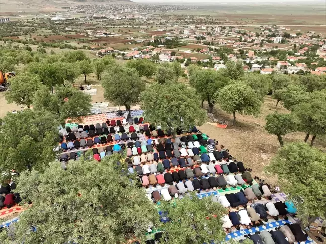 Konya'da Çiftçiler Yağmur Duası Yaptı