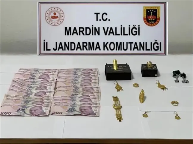 Mardin'de bohçacı kılığında hırsızlık yapan 3 şüpheli yakalandı