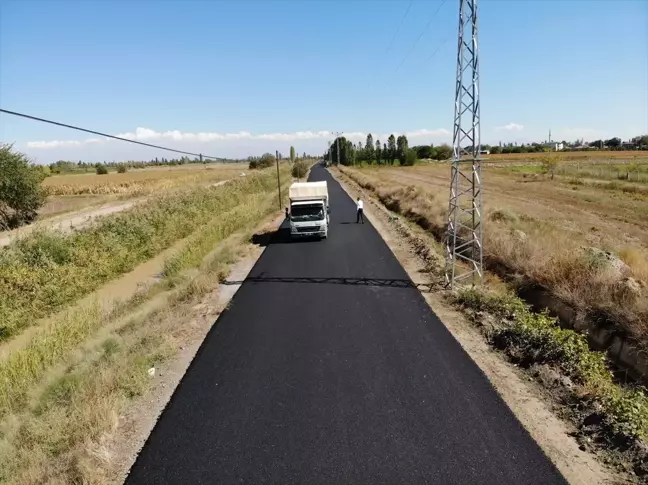 Iğdır'da Dağ Köylerinin Yolları Asfaltla Kaplanıyor